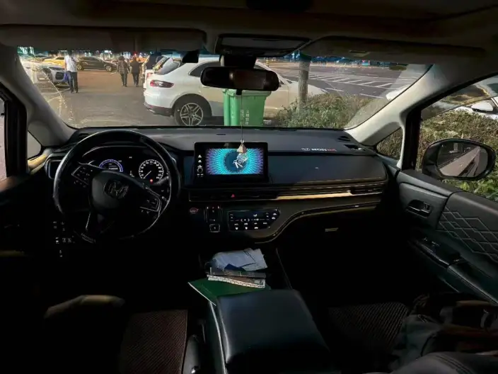 Honda Elysion 2022 Model 2.0L Hybrid Deluxe Edition – фото 7
