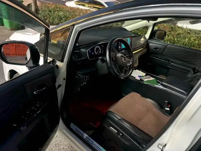 Honda Elysion 2022 Model 2.0L Hybrid Deluxe Edition – фото 9