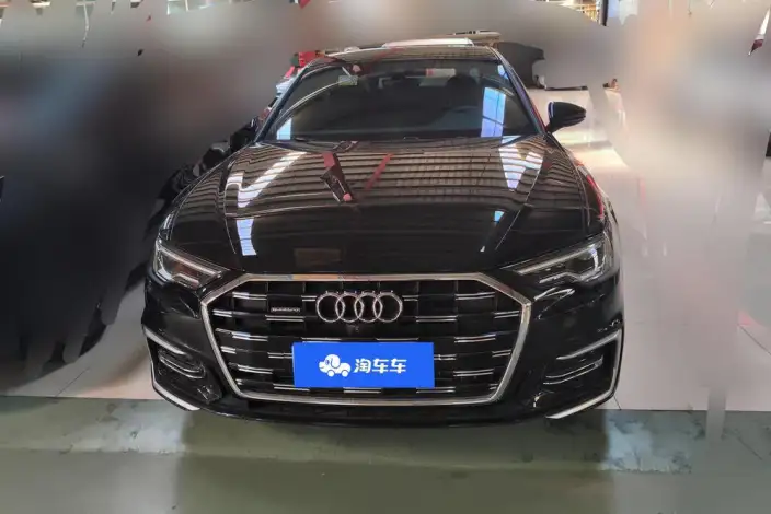 Audi A6L 2024 Model 55 TFSI quattro Exclusive Dynamic Model – фото 2