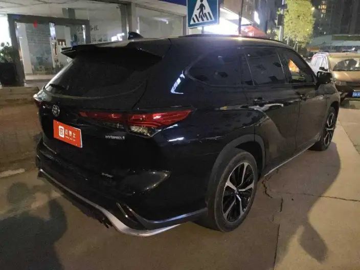 Crown Kluger 2021 Model 2.5L HEV 4WD Premium Edition