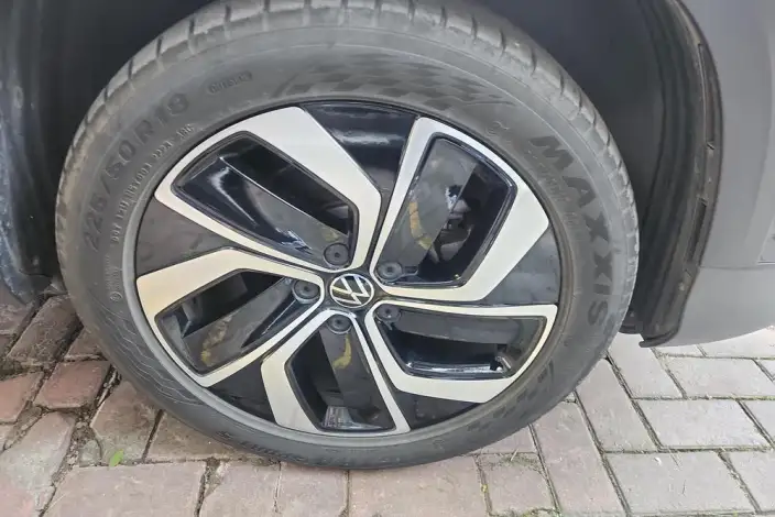 Volkswagen Tharu 2023 Model 300TSI 2WD Full Moon Edition – фото 7