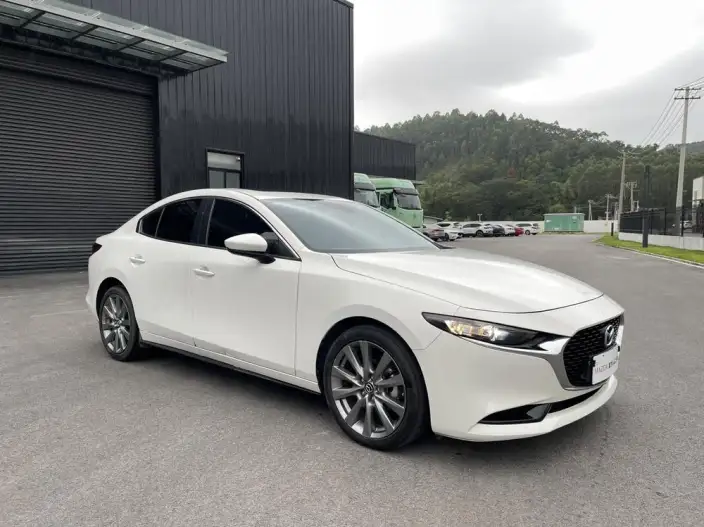 Mazda3 Axela 2023 Model 2.0L Automatic Zhi Ya Edition – фото 3