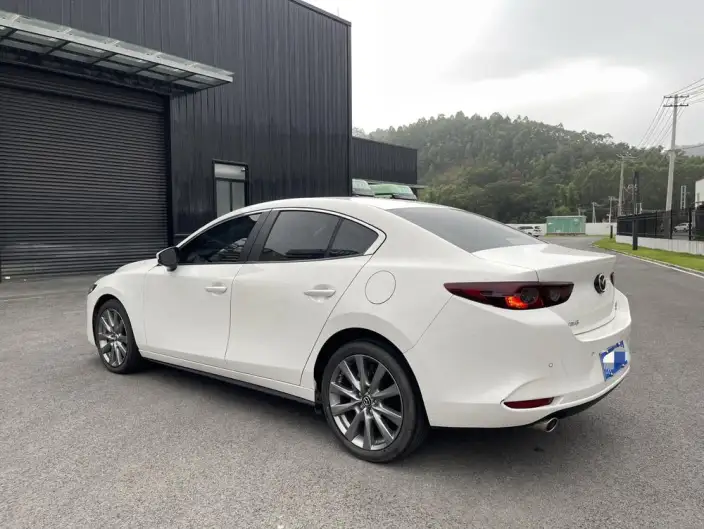 Mazda3 Axela 2023 Model 2.0L Automatic Zhi Ya Edition – фото 4