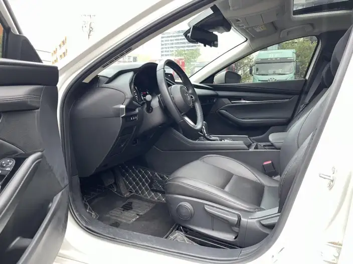 Mazda3 Axela 2023 Model 2.0L Automatic Zhi Ya Edition – фото 9