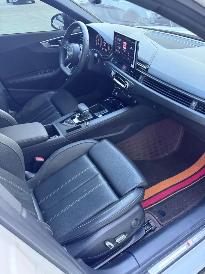 Audi A4 L 2024 Model 40 TFSI Luxury Dynamic Model – фото 10