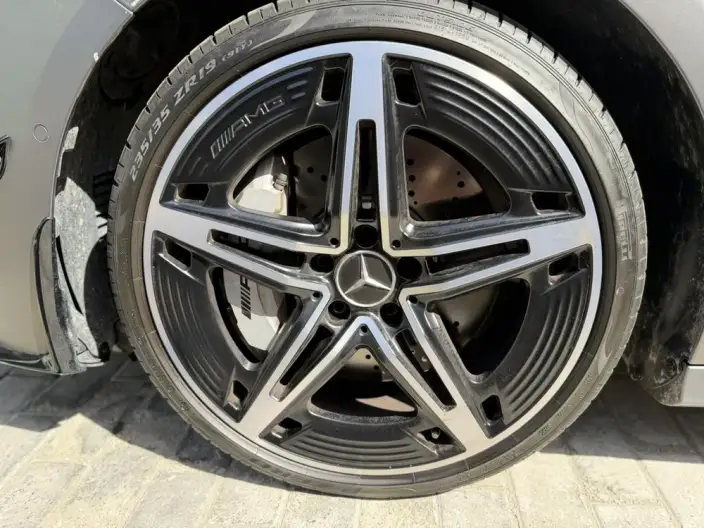 Mercedes-Benz A-Class AMG 2025 Model Facelift AMG A 35 L 4MATIC – фото 8