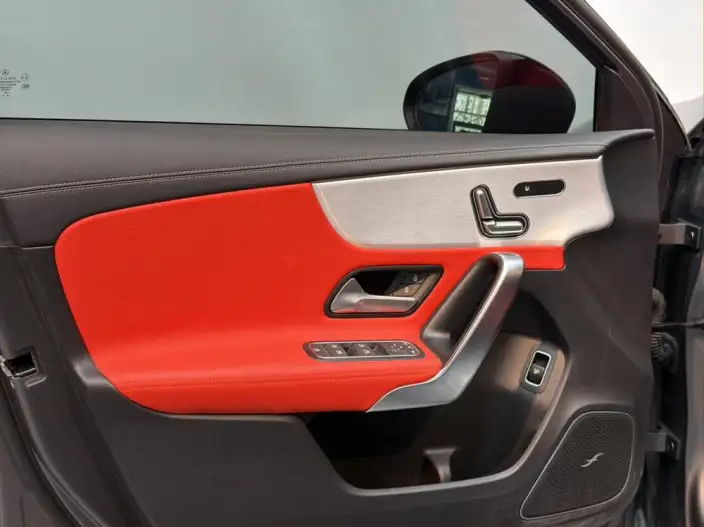 Mercedes-Benz A-Class AMG 2025 Model Facelift AMG A 35 L 4MATIC – фото 9