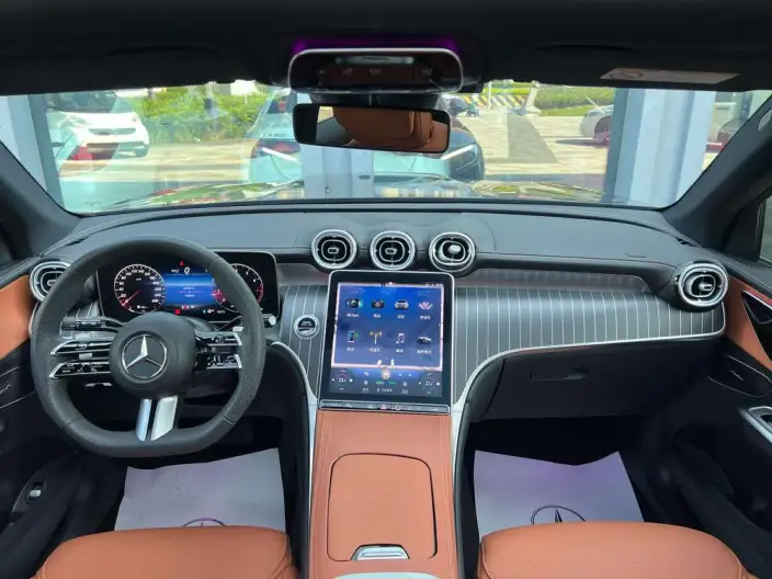Mercedes-Benz GLC 2024 Model Facelift GLC 300 L 4MATIC Dynamic Model 5 seat – фото 7