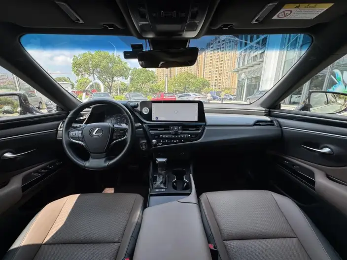 Lexus ES 2022 Model 260 Superior Edition – фото 8