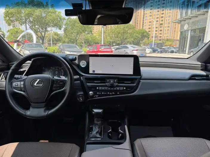 Lexus ES 2022 Model 260 Superior Edition – фото 10