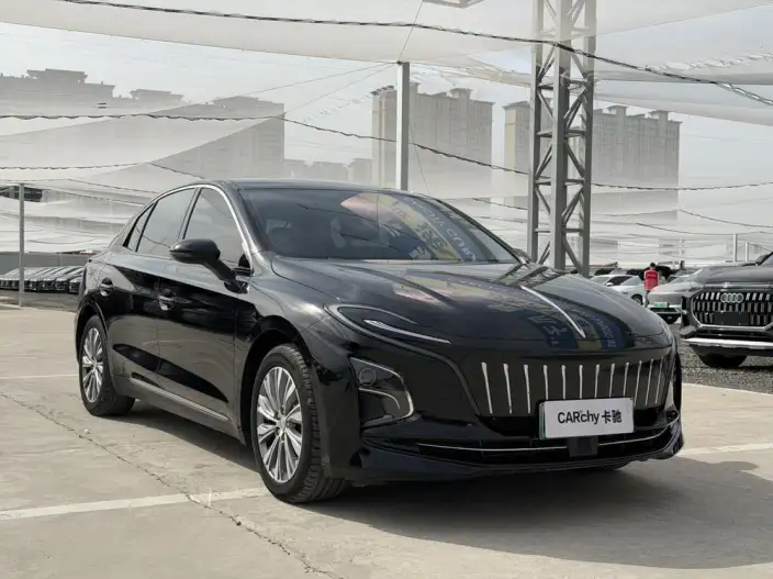 Hongqi E-QM5 2024 Model 500KM Travel Edition 100kW