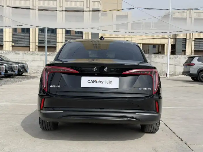 Hongqi E-QM5 2024 Model 500KM Travel Edition 100kW – фото 5