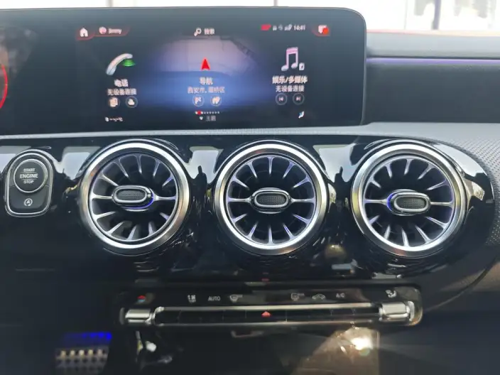 Mercedes-Benz CLA Imported 2023 Model CLA 200 Four-door Coupe – фото 10
