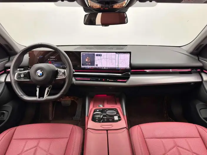 BMW 5 Series 2024 Model 525Li M Sports Set – фото 10