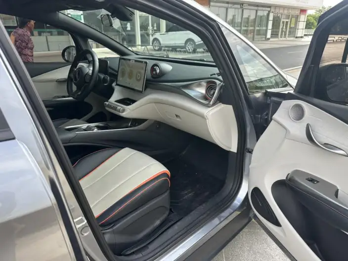 BYD Dolphin 2021 Model Fashion Edition – фото 9