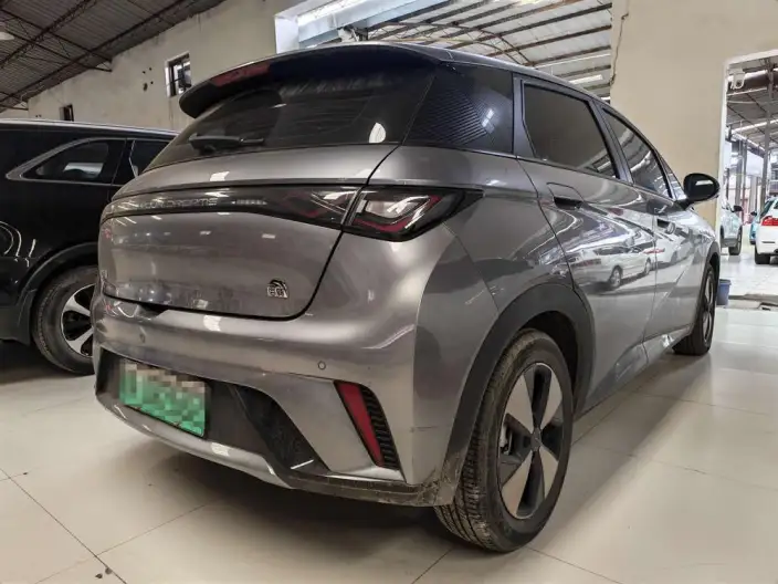 BYD Dolphin 2023 Model Fashion Edition – фото 6