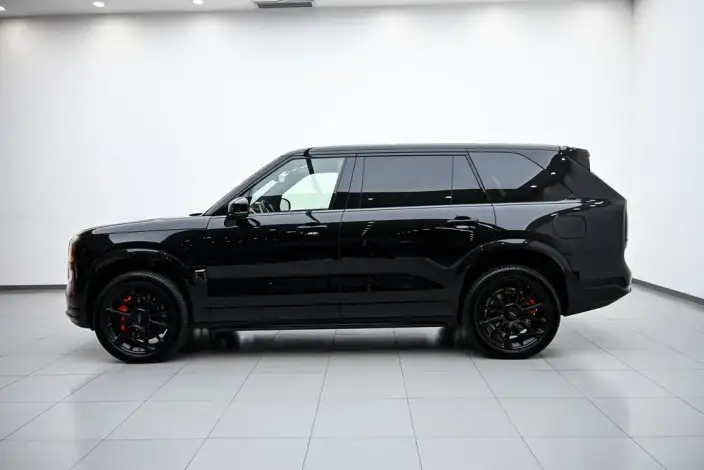 ZEEKR 9X 2025 Model Obsidian Black Edition 70kWh VI seat