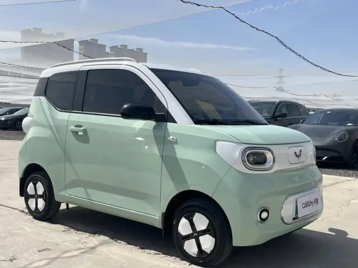 Wuling Hongguang MINIEV 2024 Model 215km Advanced version Lithium Iron Phosphate