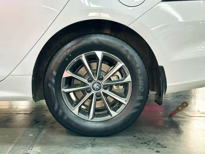 BYD Qin PLUS DM 2023 Model DM-i Champion Edition 55KM Leading Model – фото 9