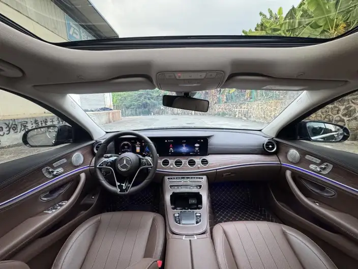 Mercedes-Benz E-Class 2023 Model E 300 L Luxury Model sedan – фото 6