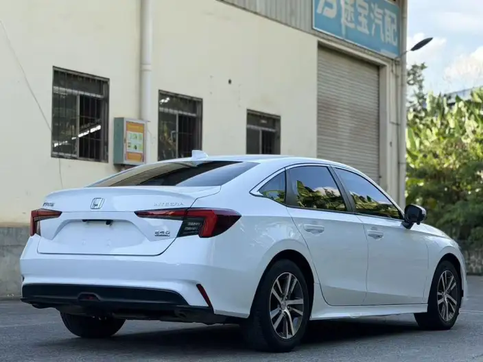 Model Ge 2023 Model 240TURBO CVT Technology Edition – фото 6