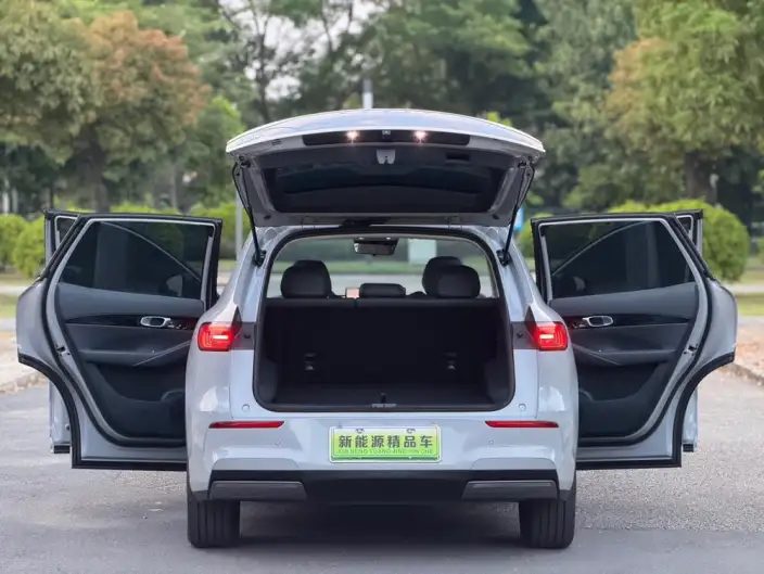 Geely Galaxy E5 2026 Model 530km Voyage Edition – фото 8