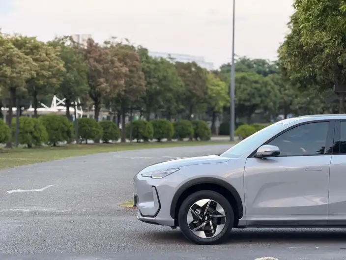 Geely Galaxy E5 2026 Model 530km Voyage Edition – фото 9