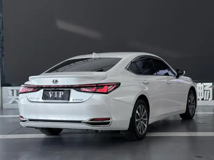 Lexus ES 2025 Model 200 Premium – фото 4