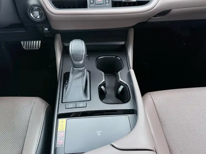 Lexus ES 2025 Model 200 Premium – фото 9