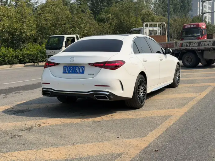 Mercedes-Benz C-Class 2025 Model C 260 L Sports Edition – фото 7
