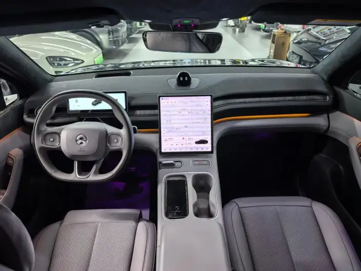 NIO EC6 2024 Model 75kWh – фото 7