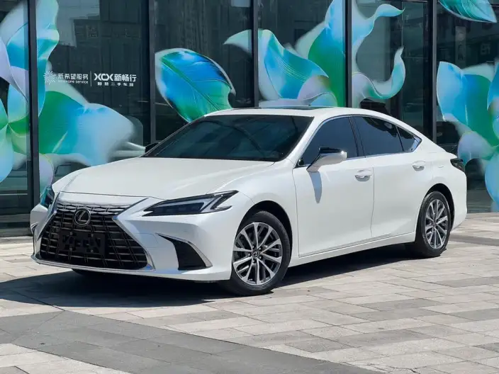 Lexus ES 2025 Model 200 Premium