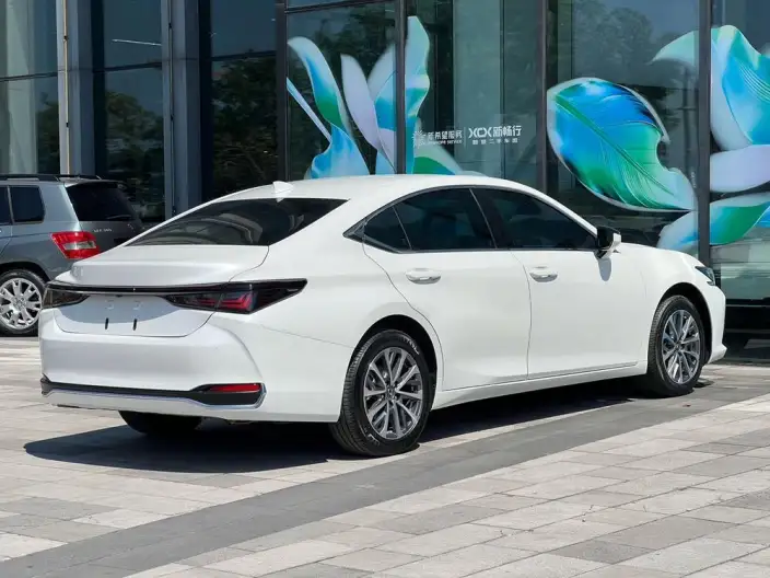 Lexus ES 2025 Model 200 Premium – фото 5