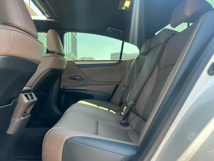 Lexus ES 2025 Model 200 Premium – фото 9