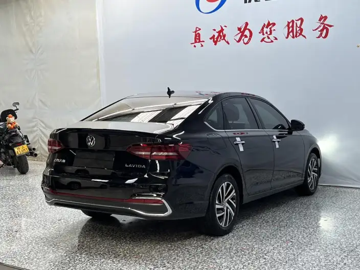 Volkswagen Lavida 2023 Model 1.5L Automatic Five million editions – фото 6