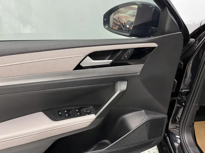 Volkswagen Lavida 2023 Model 1.5L Automatic Five million editions – фото 10