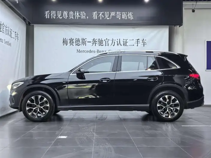 Mercedes-Benz GLC 2023 Model Facelift GLC 260 L 4MATIC Dynamic Model 5 seat