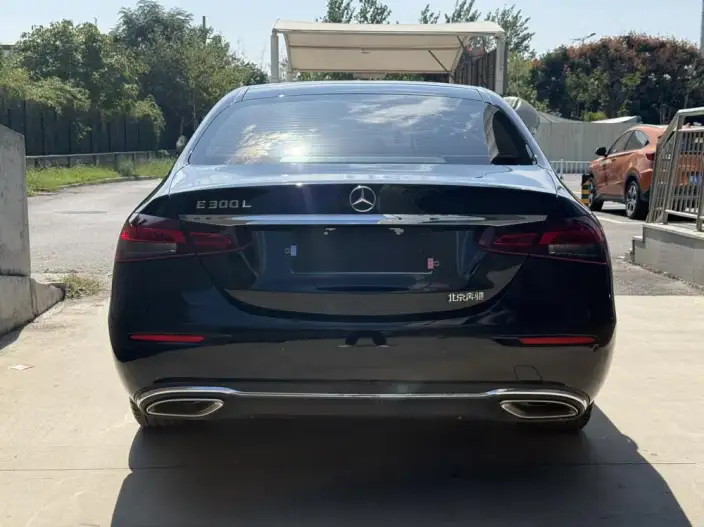 Mercedes-Benz E-Class 2023 Model E 300 L Fashion Model sedan – фото 5