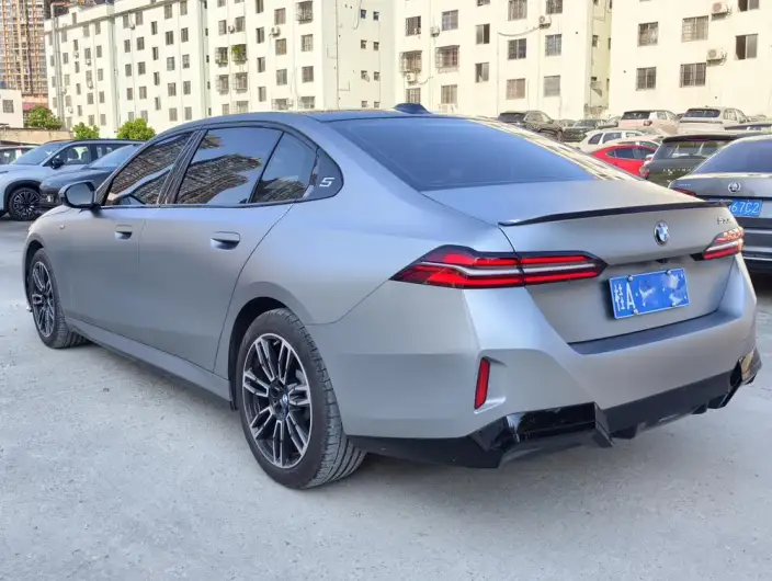 BMW 5 Series 2025 Model 530Li Leading Model M Sports Set