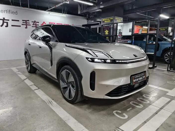 Lynk & Co 08 EM-P 2025 Model 220 4WD Performance Halo