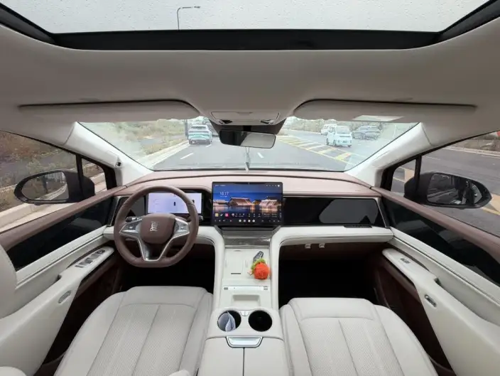 Xia 2025 Model DM-i 180KM Excellence Model – фото 8