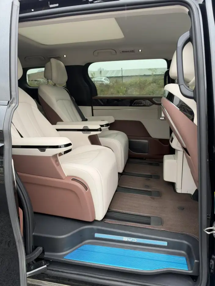 Xia 2025 Model DM-i 180KM Excellence Model – фото 10