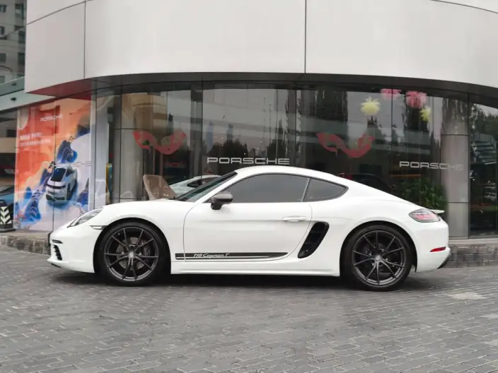 Porsche 718 2023 Model Cayman T
