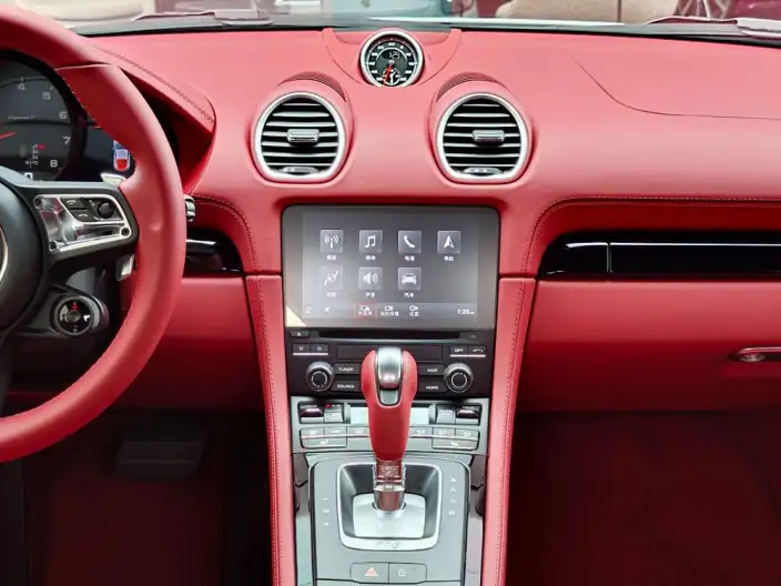 Porsche 718 2023 Model Cayman T – фото 9