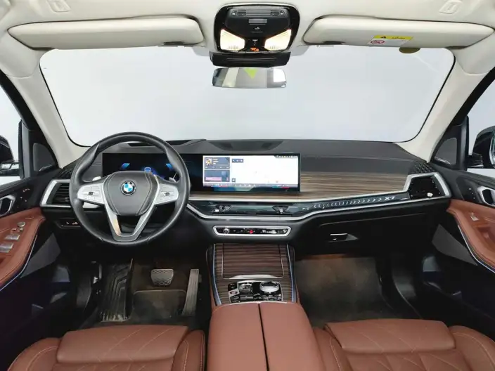 BMW X7 2024 Model xDrive40i Leading Model Luxury Set 7 seat – фото 6