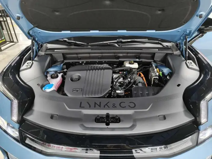 Lynk & Co 08 EM-P 2026 Model 210 4WD Performance Ultra H7 – фото 10