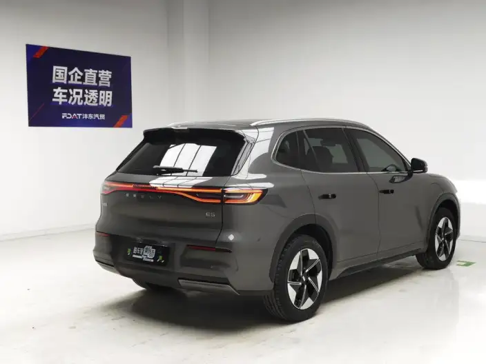 Geely Galaxy E5 2026 Model 610km Tiggo + Edition – фото 7