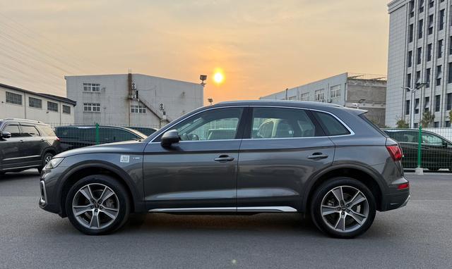 Audi Q5L Sportback 2021 40 TFSI Li f e Edition – фото 9