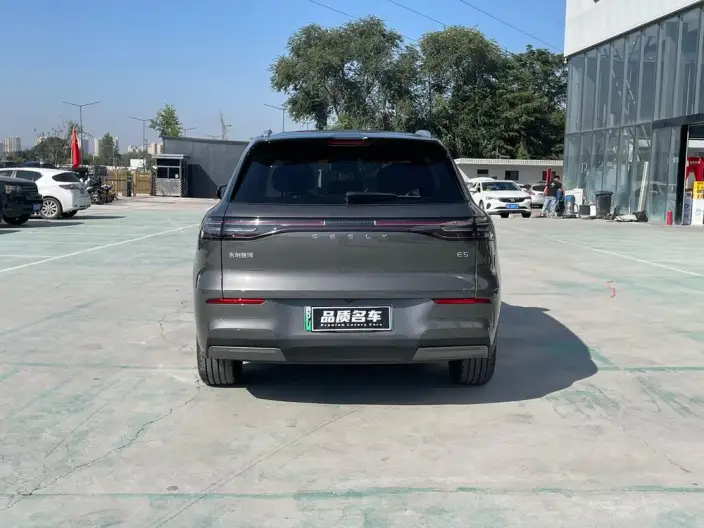 Geely Galaxy E5 2026 Model 610km Tiggo + Edition – фото 5