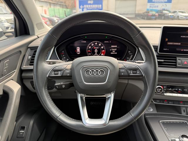 Audi Q5L Модель 2018 года 45 TFSI Exclusive Fuga тип Country VI – фото 10